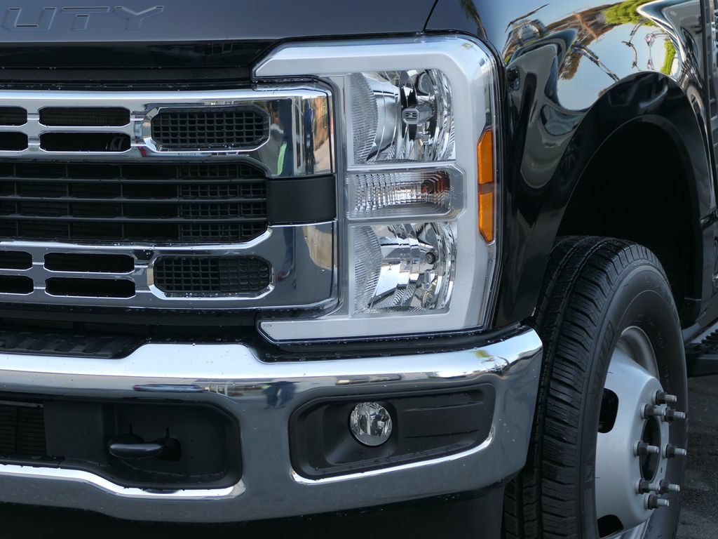 Certified 2026 Ford F350 XLT AWD/4WD image 12