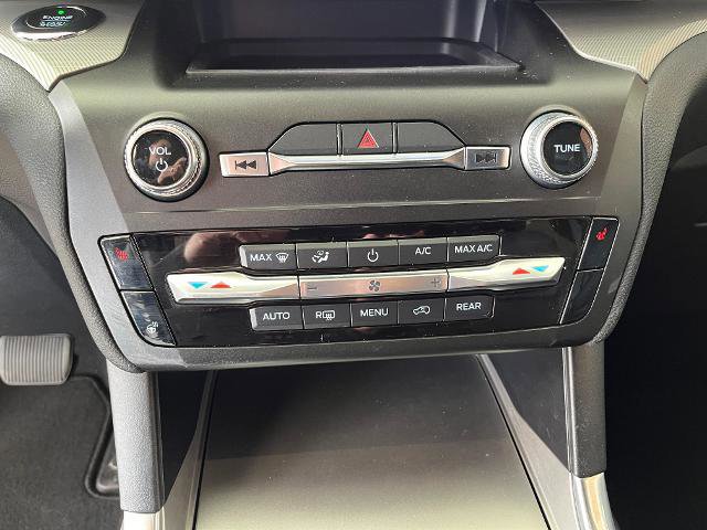 Certified 2020 Ford Explorer XLT w/ Equipment Group 202A image 16