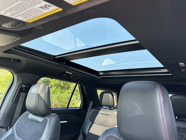 Certified 2025 Ford Explorer ST AWD/4WD image 36