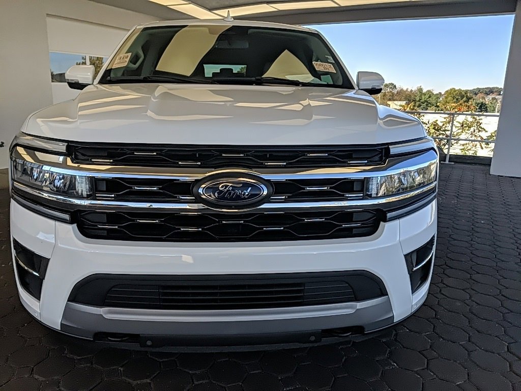 Certified 2022 Ford Expedition Max Limited image 8