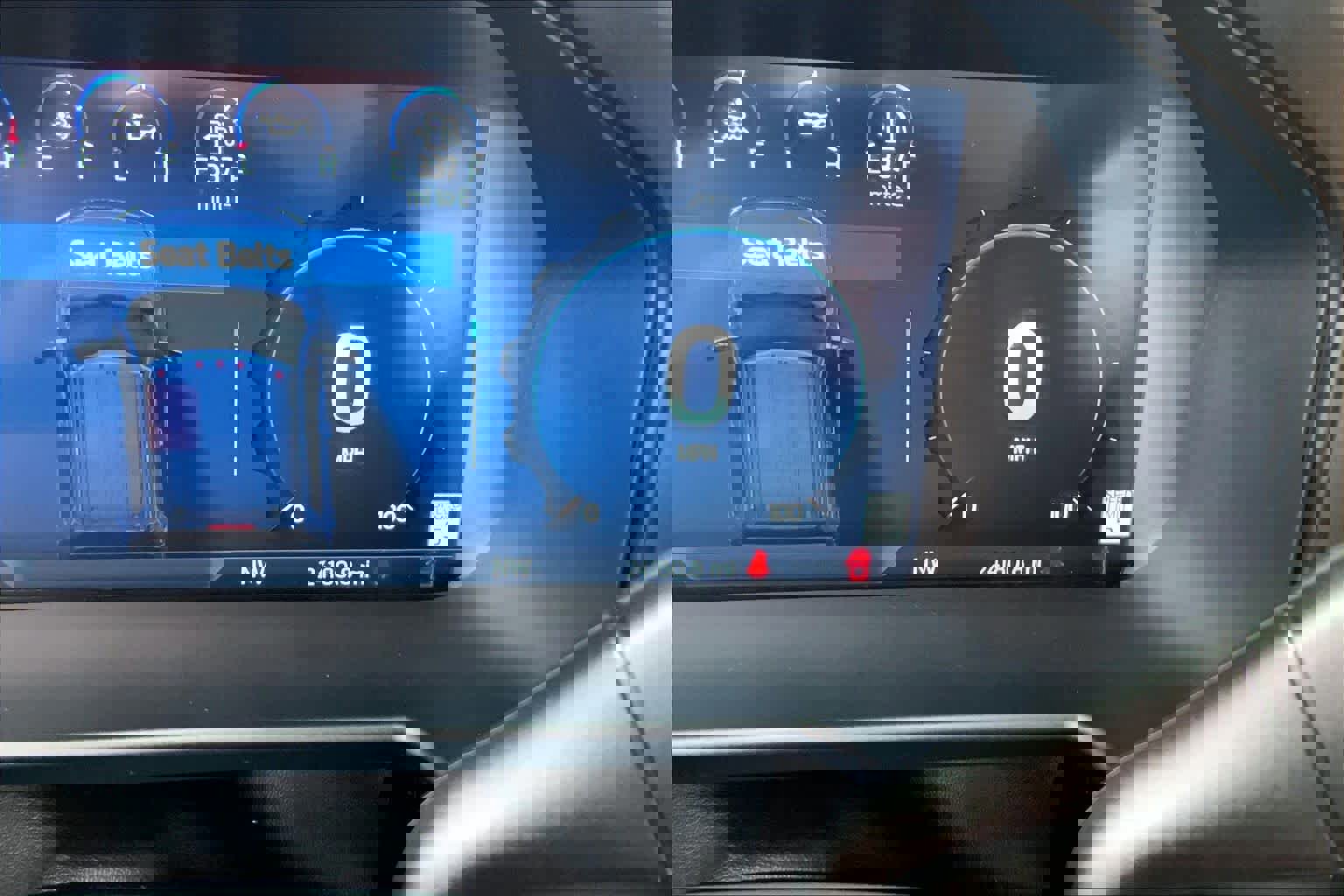 Certified 2024 Ford F250 Platinum AWD/4WD image 23