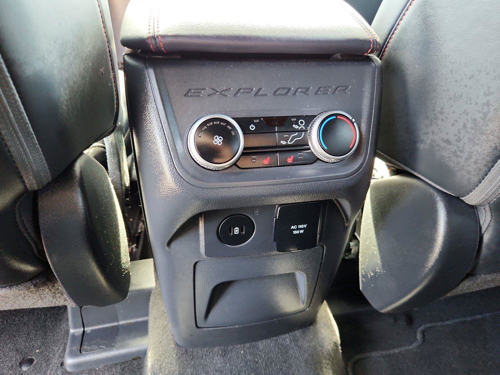 Certified 2025 Ford Explorer ST-Line w/ Premium Package AWD/4WD image 12