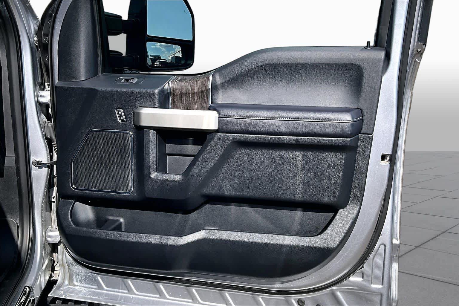 Certified 2020 Ford F250 Lariat AWD/4WD image 23