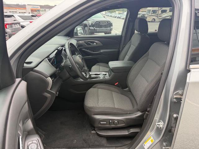 Used 2023 Chevrolet Traverse LT FWD image 11