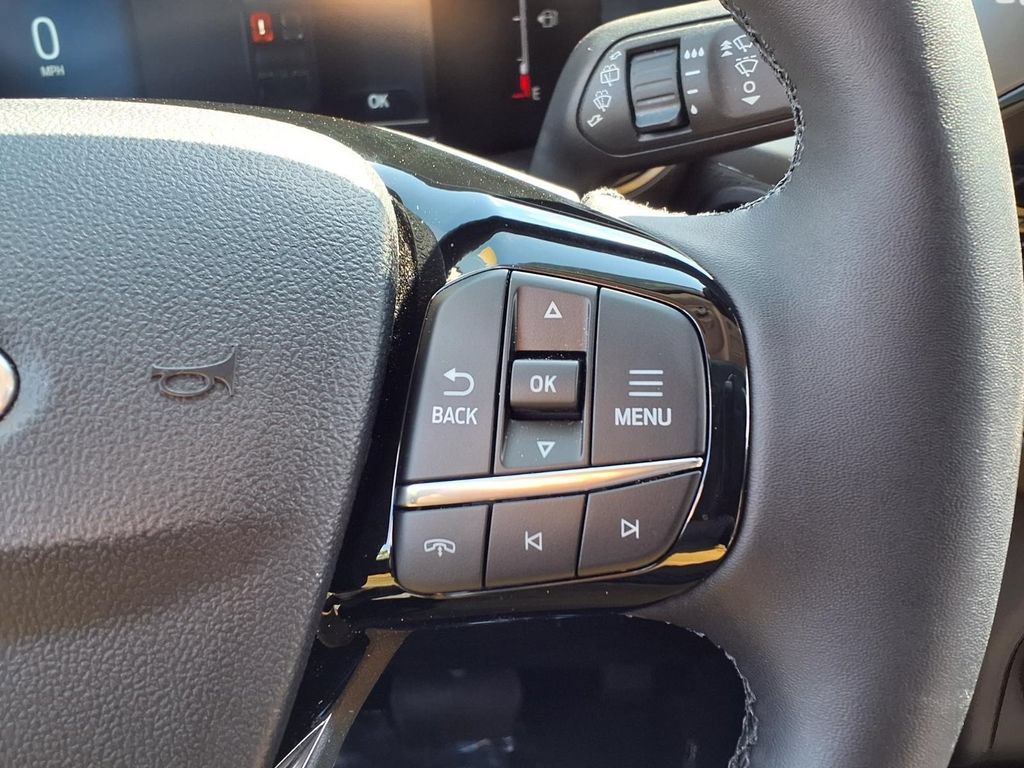 Certified 2025 Ford Escape Active w/ Cold Weather Package FWD image 19