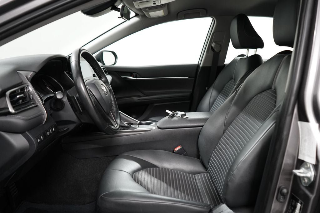 Used 2024 Toyota Camry SE FWD image 14