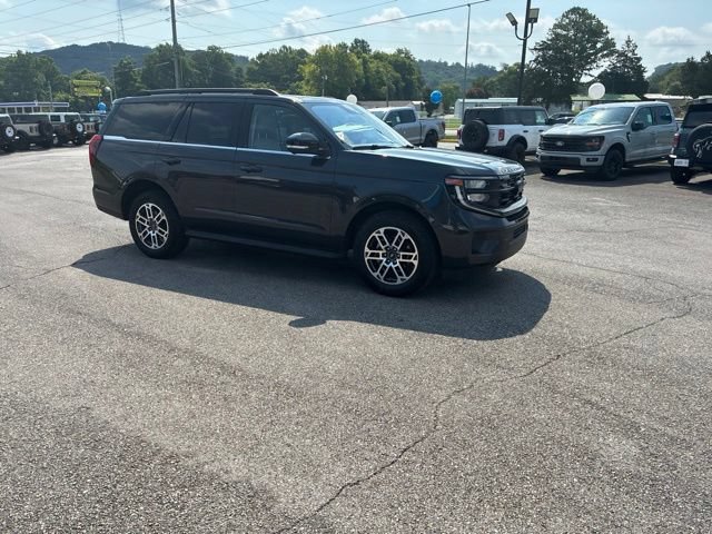 Certified 2025 Ford Expedition Active AWD/4WD image 63