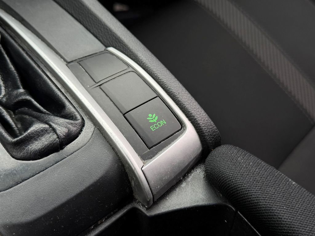 Used 2018 Honda Civic LX image 24