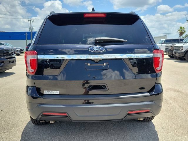 Certified 2018 Ford Explorer FWD image 4