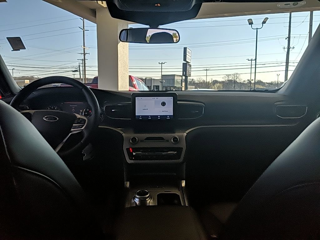 Certified 2024 Ford Explorer XLT w/ Equipment Group 202A image 16