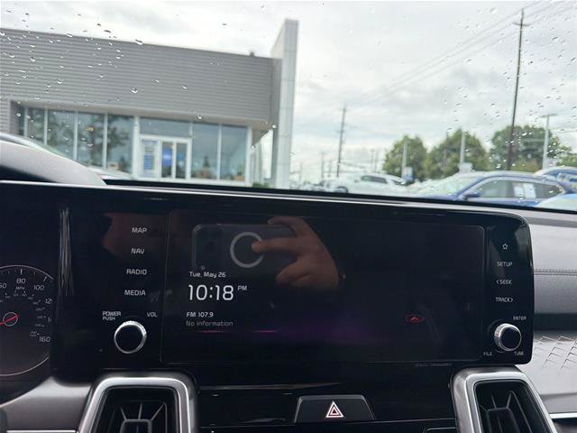 Used 2023 Kia Sorento S w/ Panoramic Sunroof Package FWD image 5