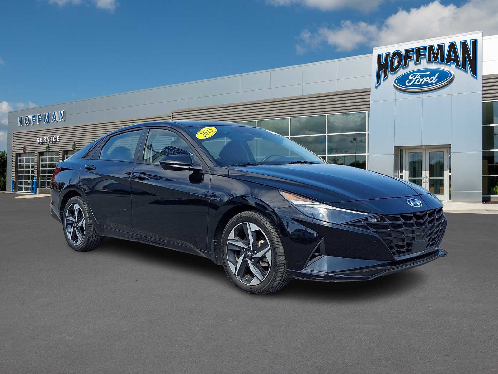 Used 2023 Hyundai Elantra SEL w/ Convenience Package FWD image 1