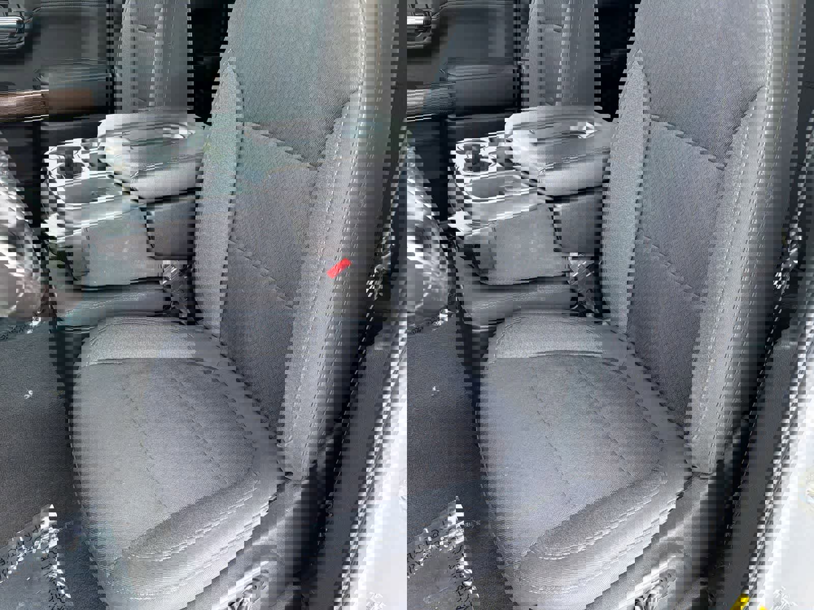 Used 2020 Chevrolet Silverado 1500 LT w/ All-Star Edition image 17