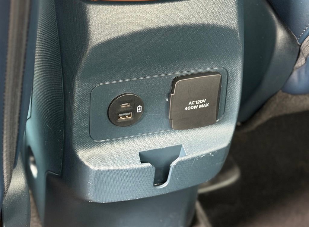 Certified 2024 Ford Maverick Lariat FWD image 8