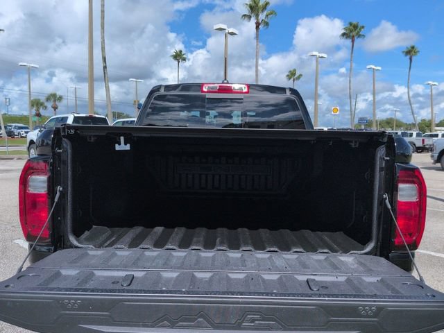Used 2023 GMC Canyon Denali AWD/4WD image 13