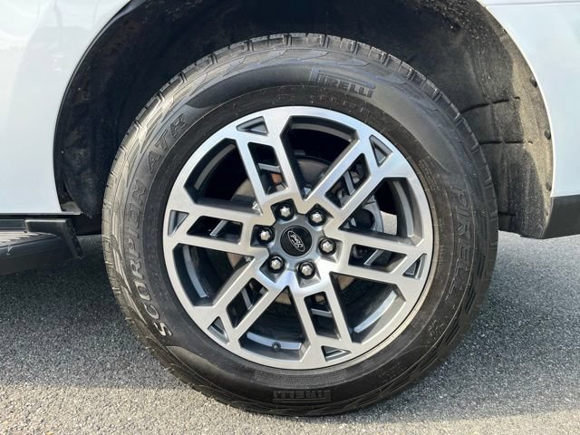 Certified 2025 Ford Expedition Active AWD/4WD image 16