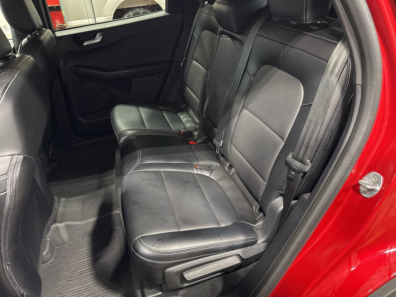 Certified 2024 Ford Escape Platinum image 34