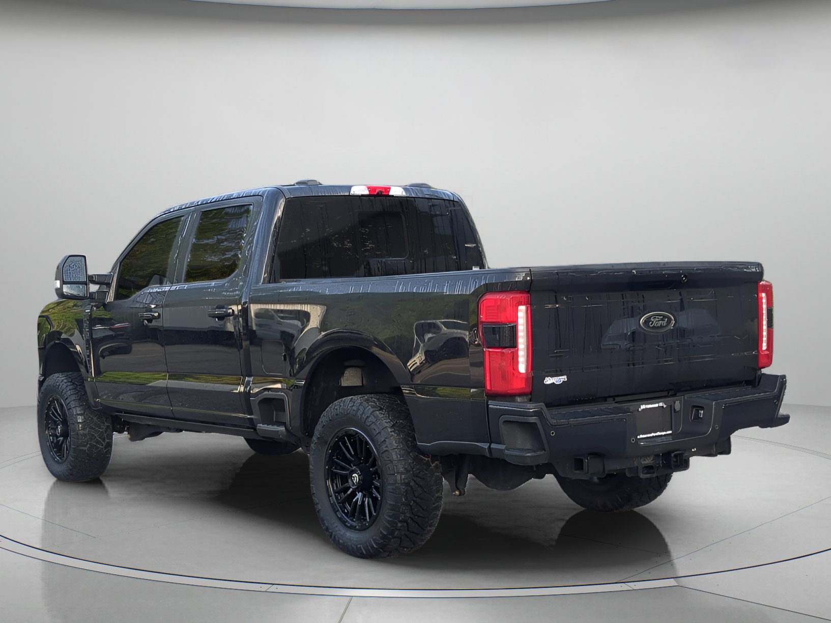 Certified 2025 Ford F250 Lariat w/ Black Appearance Package AWD/4WD image 42