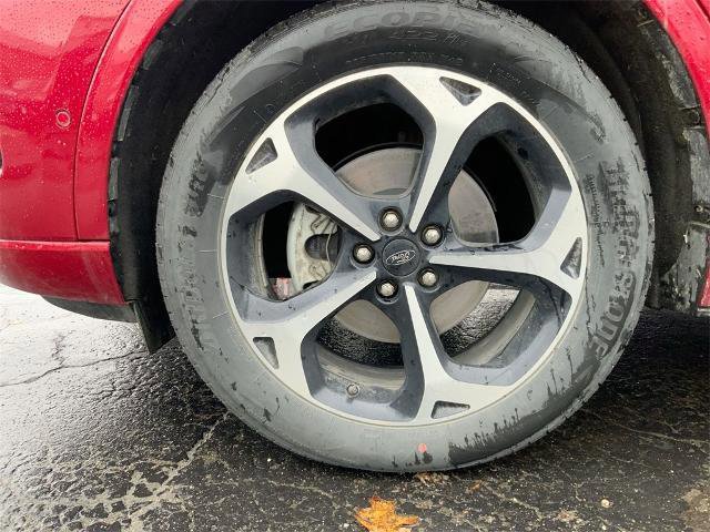 Certified 2023 Ford Escape ST-Line Elite w/ Premium Technology Package image 10