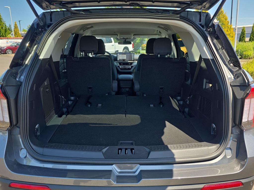 Certified 2026 Ford Explorer Active AWD/4WD image 30