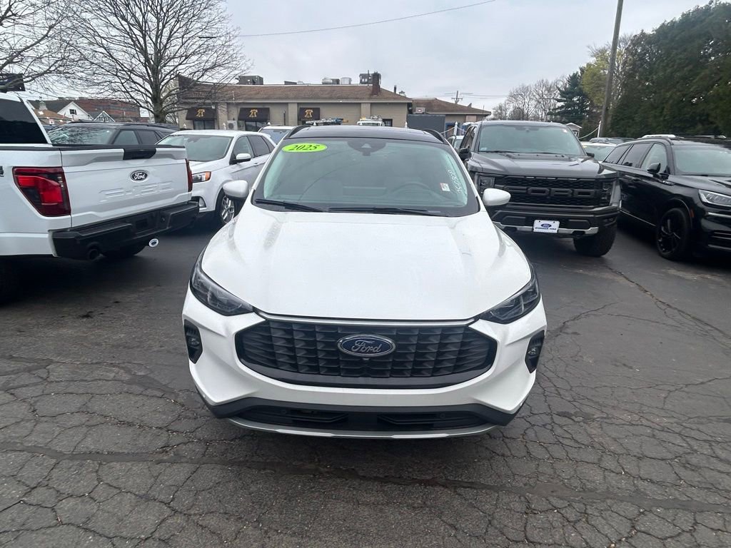 Certified 2025 Ford Escape Platinum w/ Premium Technology Package AWD/4WD image 2