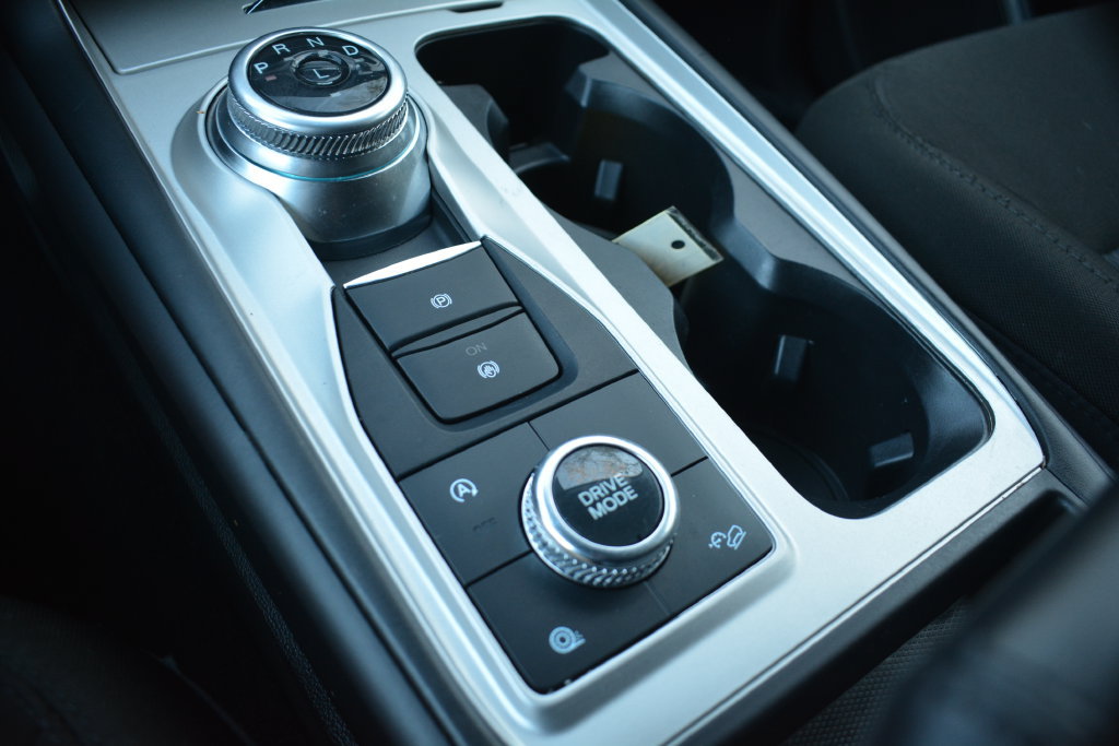 Certified 2024 Ford Explorer XLT AWD/4WD image 18