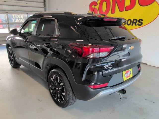 Certified 2023 Chevrolet TrailBlazer LT w/ Convenience Package FWD image 3