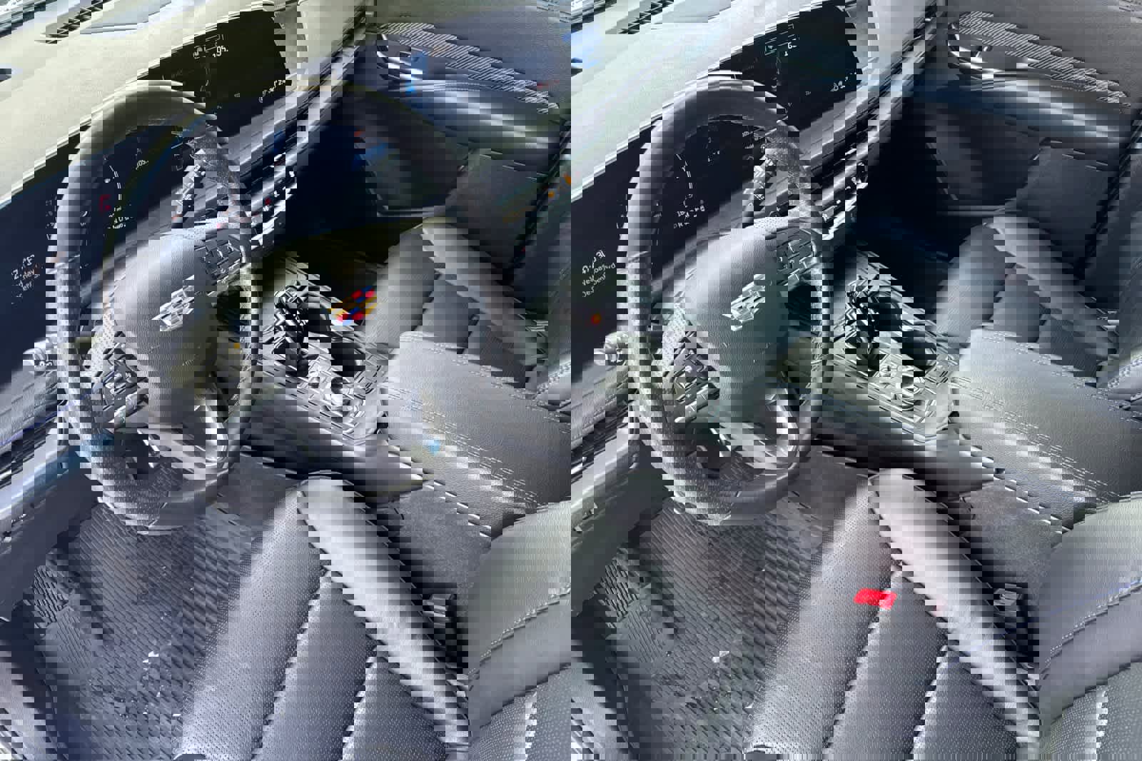 Used 2024 Cadillac XT4 Sport image 11