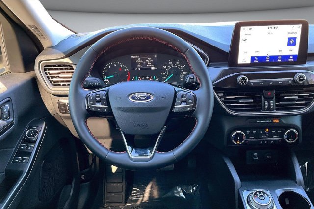 Certified 2022 Ford Escape SEL w/ SEL Stealth AWD Package image 8