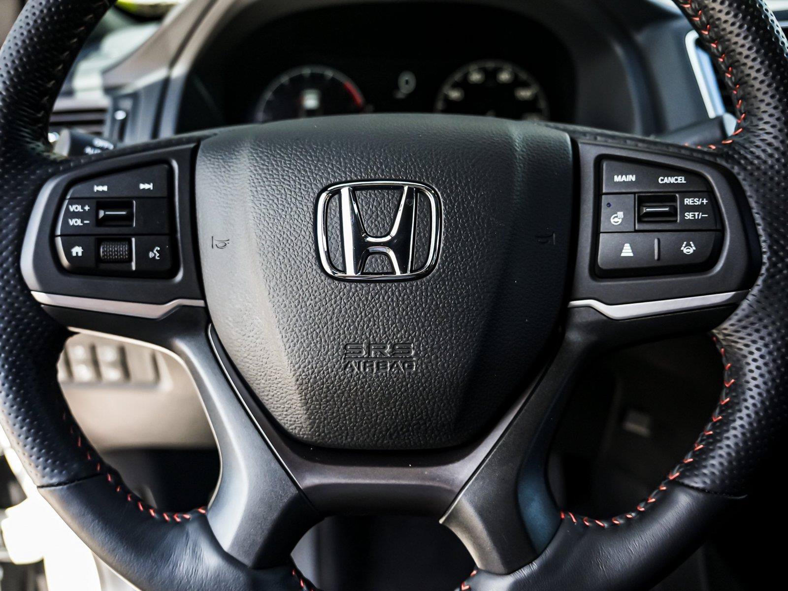 Used 2025 Honda Ridgeline TrailSport image 14