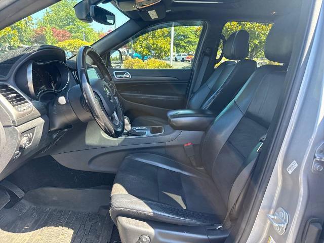 Used 2020 Jeep Grand Cherokee Altitude AWD/4WD image 5