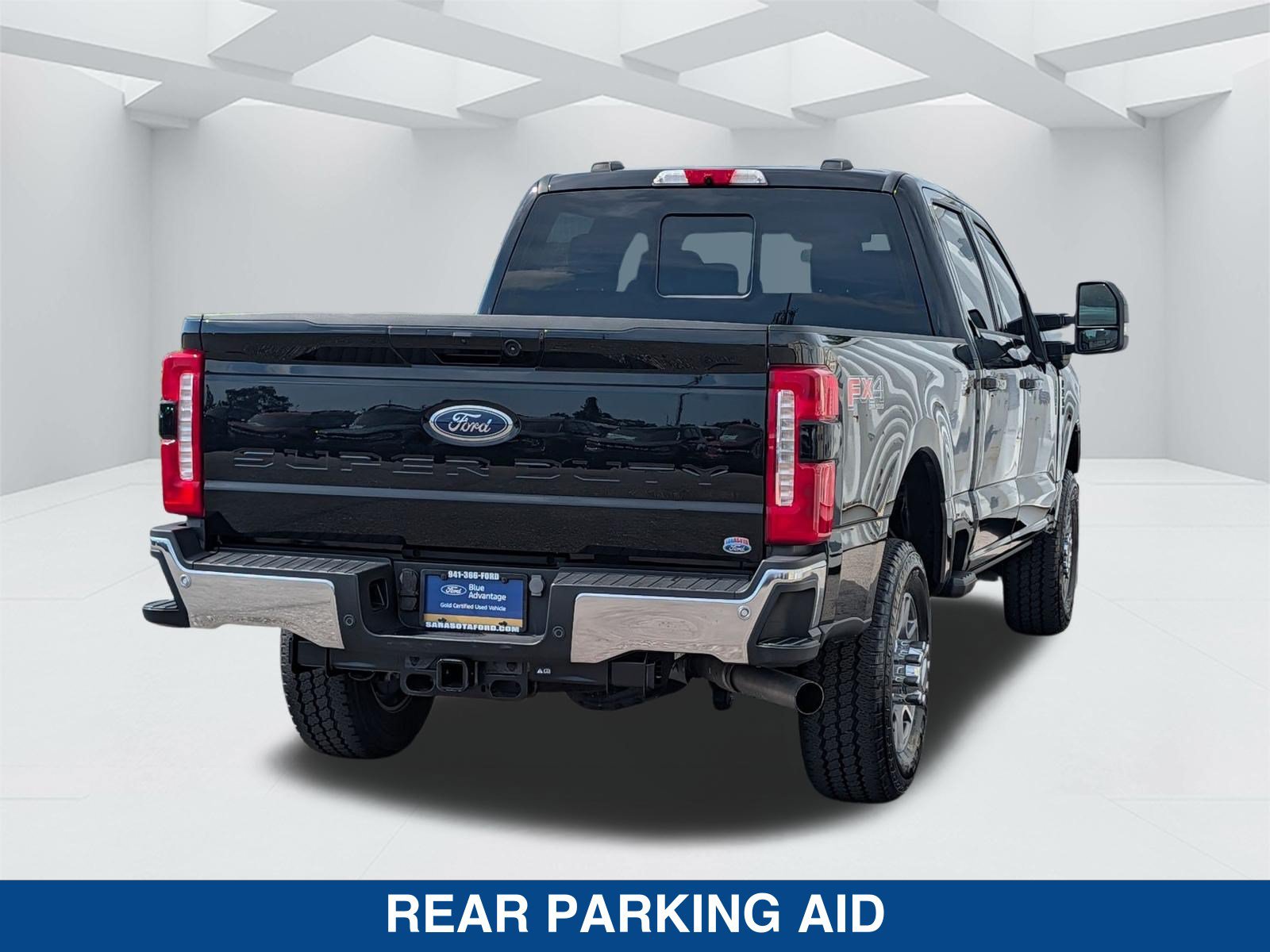 Certified 2024 Ford F250 Lariat w/ FX4 Off-Road Package AWD/4WD image 5