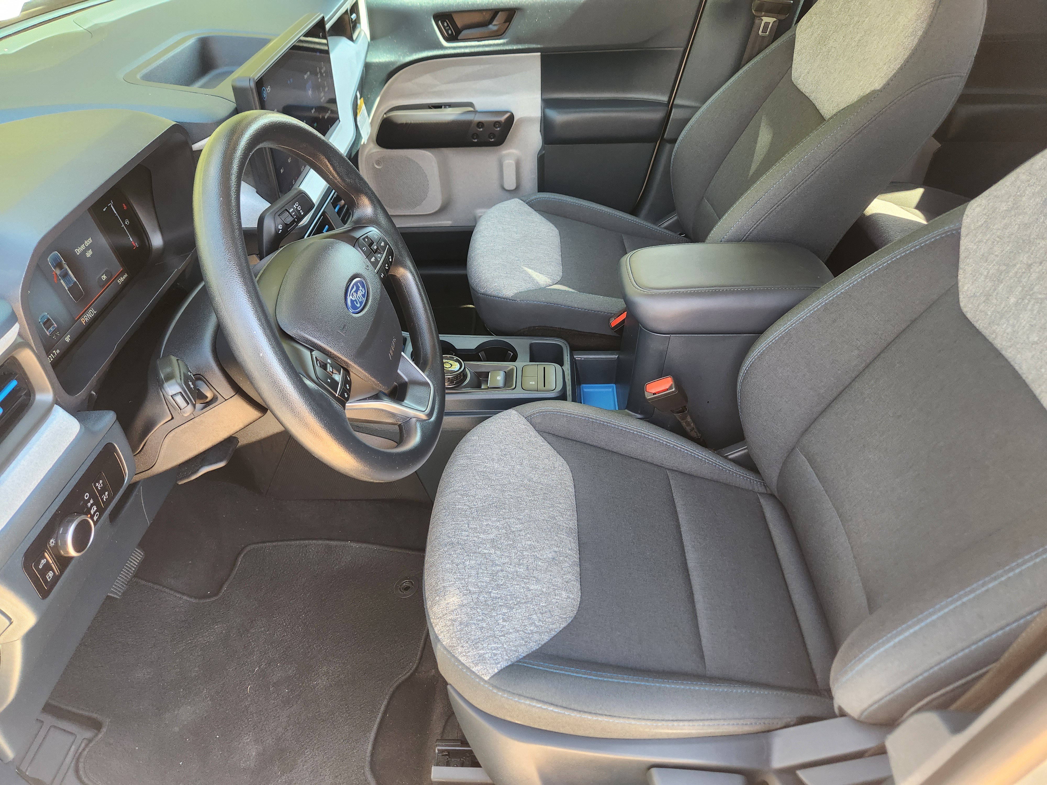 Certified 2025 Ford Maverick XLT FWD image 9