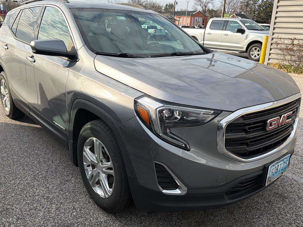 Used 2018 GMC Terrain SLE w/ Driver Convenience Package image 4