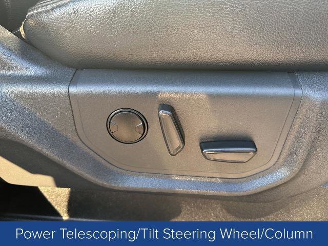 Certified 2022 Ford F250 Lariat w/ Black Appearance Package image 35