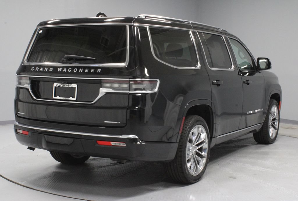 Used 2023 Jeep Grand Wagoneer Series II AWD/4WD image 13