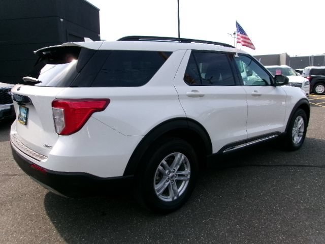Certified 2023 Ford Explorer XLT w/ Equipment Group 202A AWD/4WD image 6