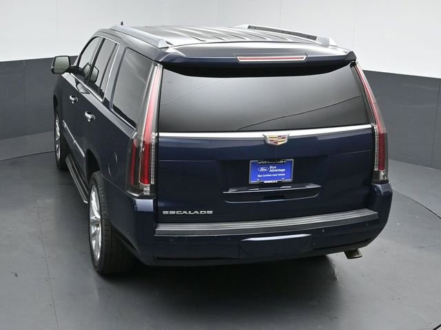 Used 2018 Cadillac Escalade Luxury AWD/4WD image 47