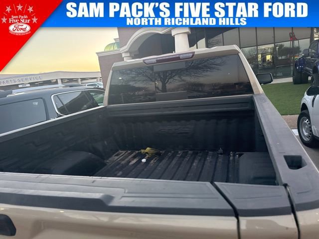 Used 2022 GMC Sierra 1500 AT4 w/ AT4 Preferred Package image 7