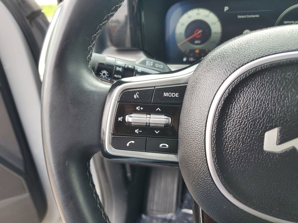 Used 2023 Kia Sorento SX AWD/4WD image 21