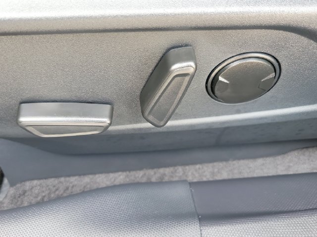 Certified 2026 Ford Mustang Mach-E Premium RWD image 24