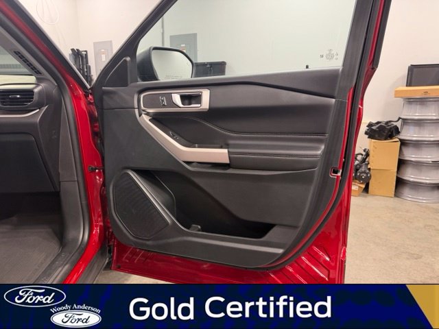 Certified 2024 Ford Explorer XLT w/ Equipment Group 202A AWD/4WD image 28