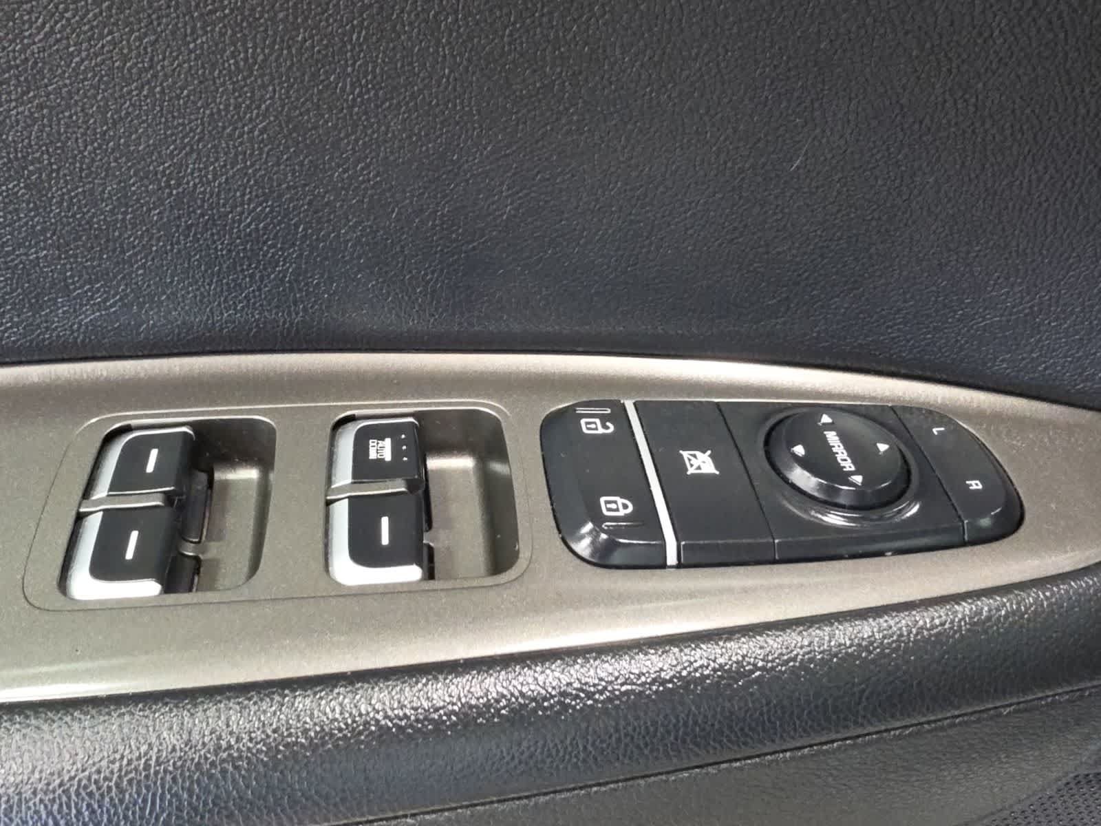 Used 2020 Kia Optima LX FWD image 17