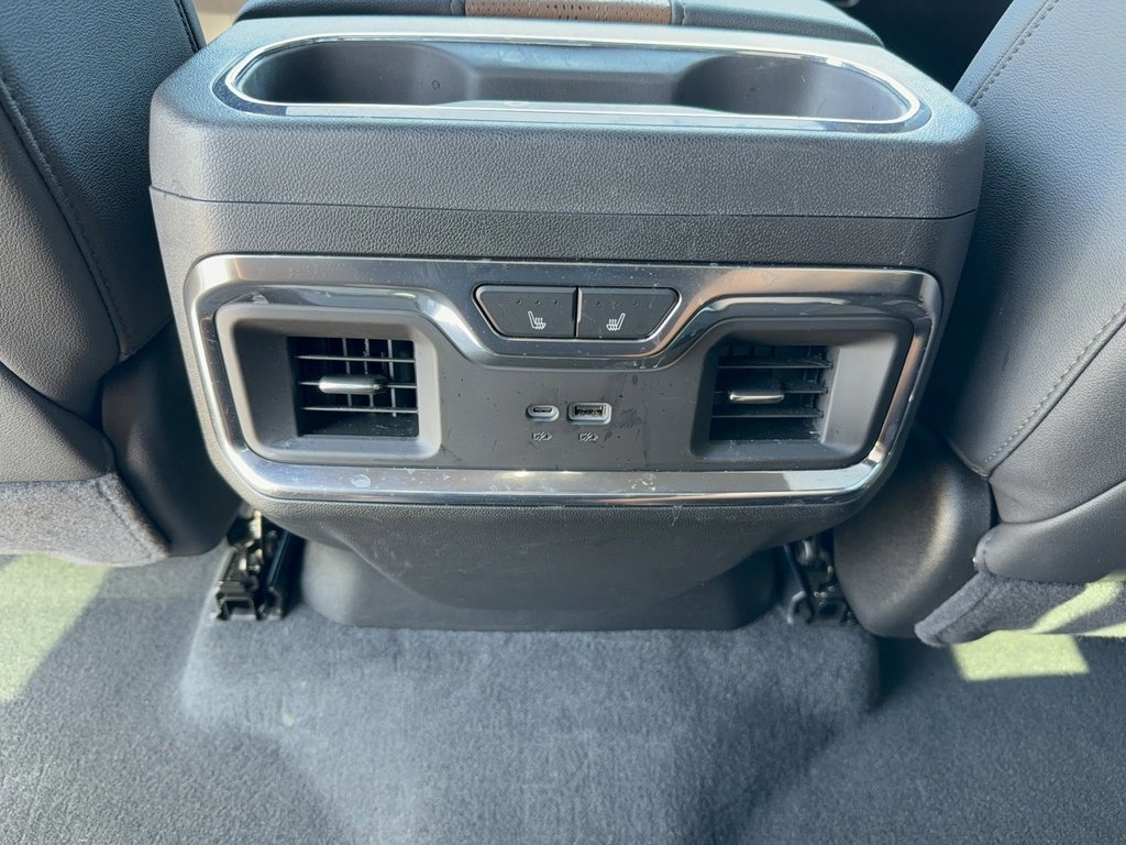 Used 2025 Chevrolet Silverado 1500 High Country image 31