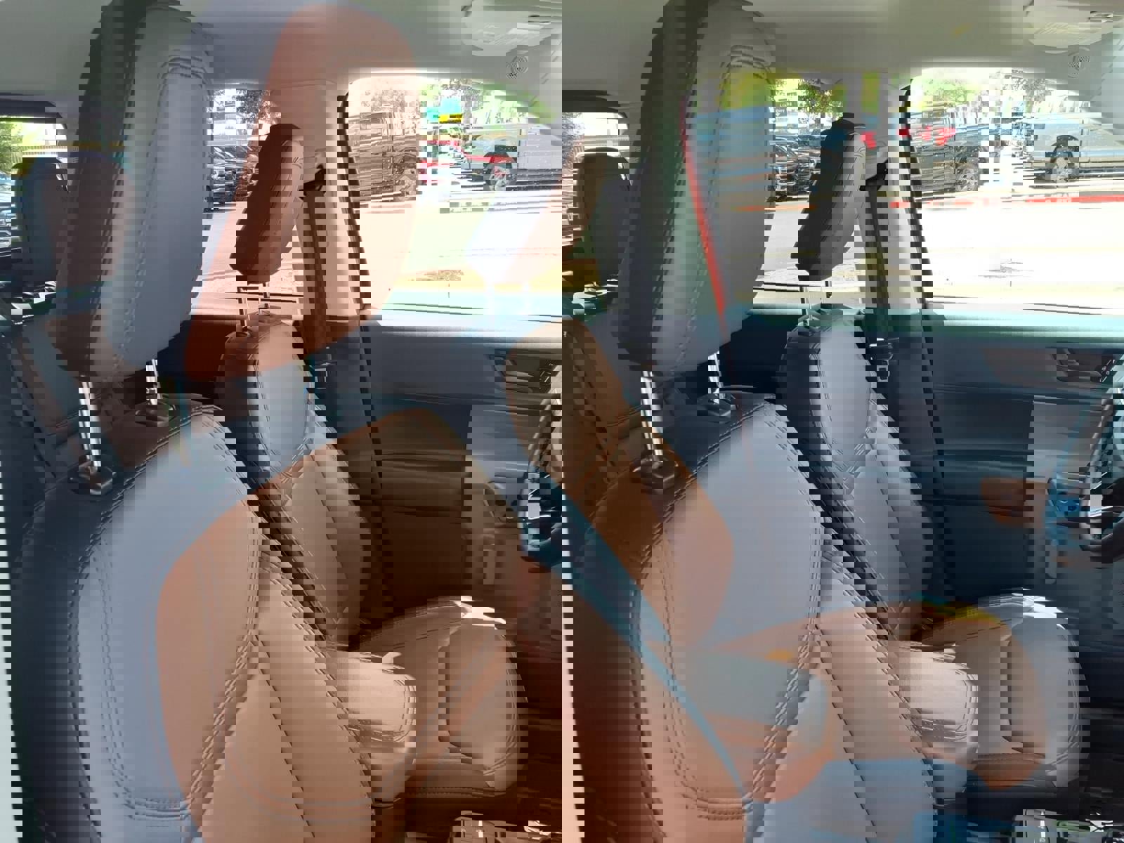 Certified 2023 Ford Maverick Lariat w/ Lariat Luxury Package image 12