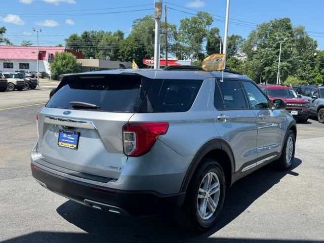 Certified 2023 Ford Explorer XLT w/ Equipment Group 202A AWD/4WD image 8