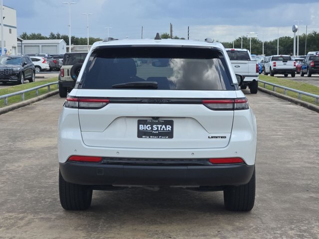 Used 2023 Jeep Grand Cherokee Limited w/ Black Appearance Package RWD image 4