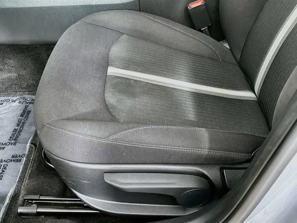 Used 2025 Hyundai Sonata SE FWD image 28