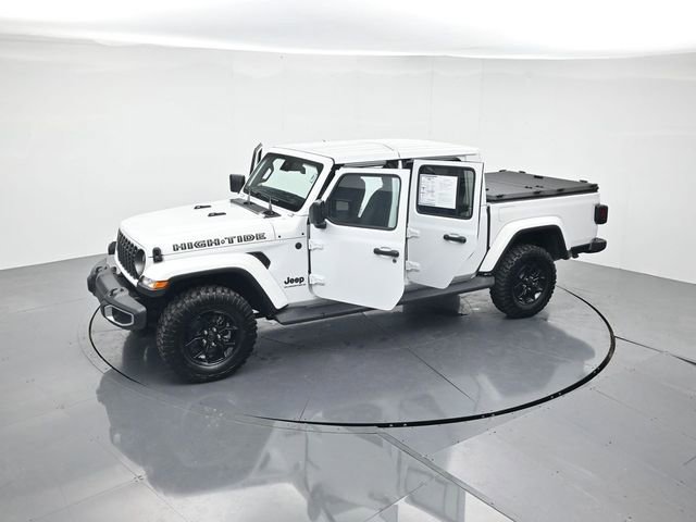 Used 2025 Jeep Gladiator Sport AWD/4WD image 45