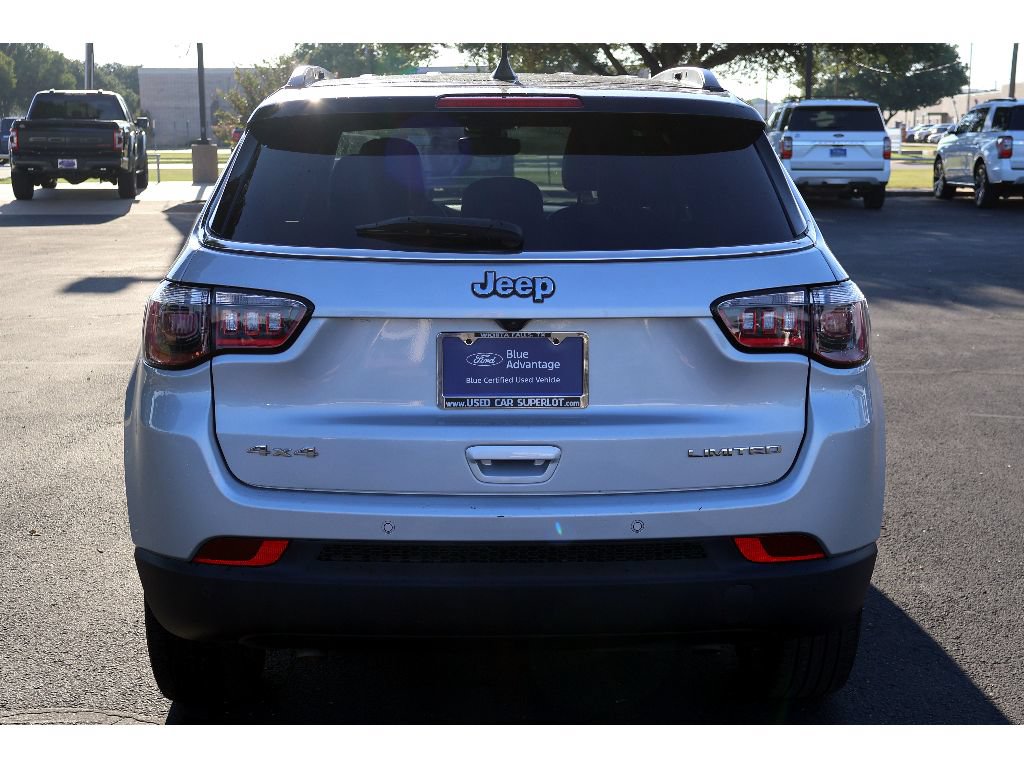 Used 2025 Jeep Compass Limited AWD/4WD image 12